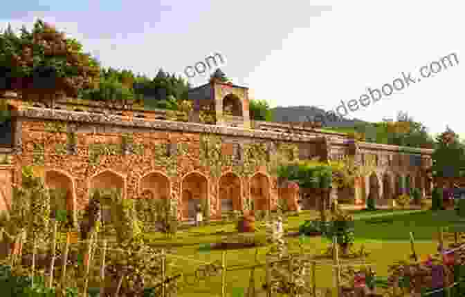 The Ruins Of Pari Mahal, A 17th Century Palace Overlooking The Dal Lake, Srinagar 20 Things To Do In Srinagar (20 Things (Discover India) 5)